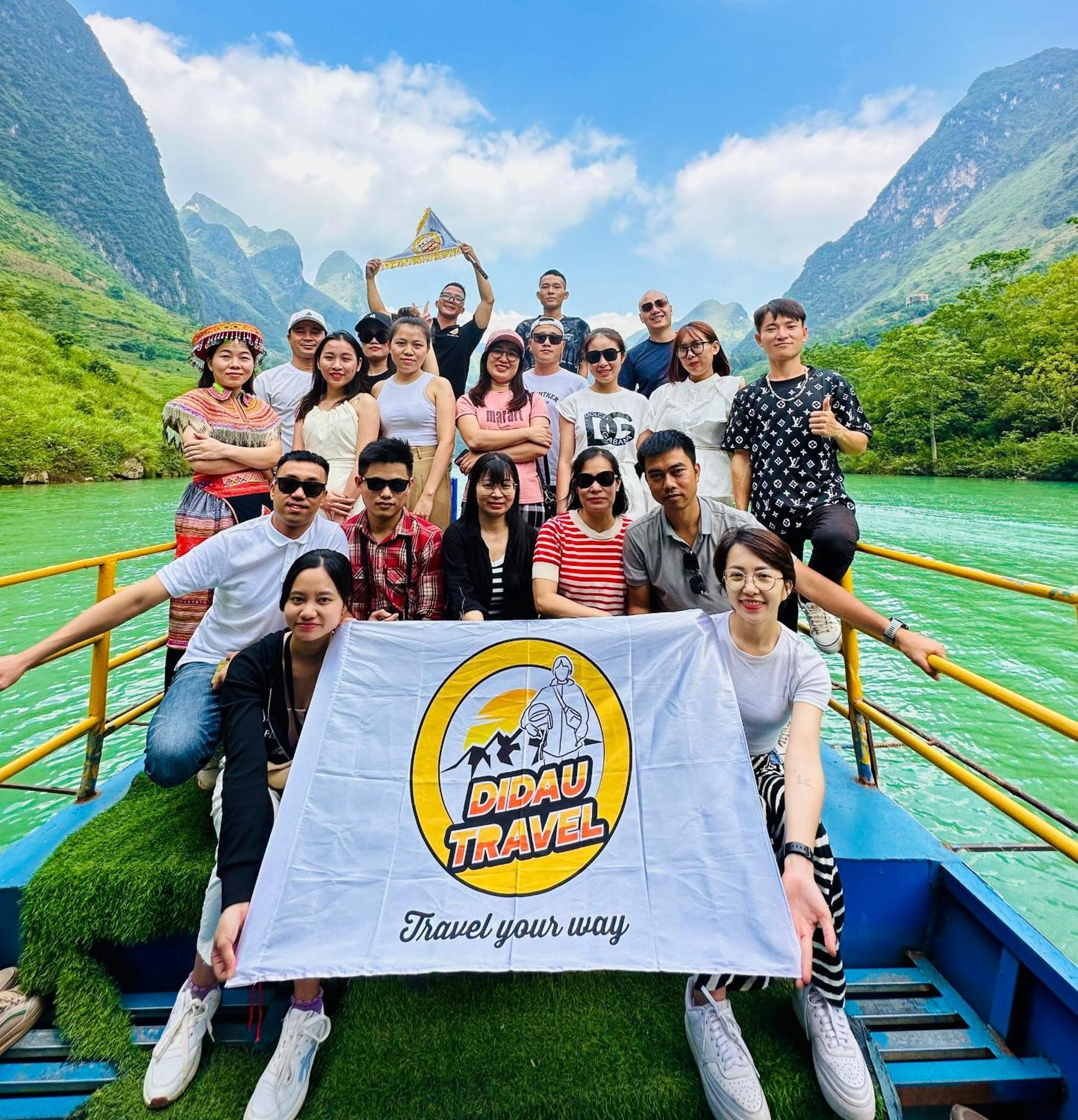 Tl Adventure Tour & Motorbike Aparthotel ห่าซาง ภายนอก รูปภาพ